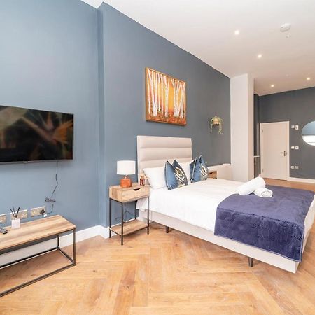 Morden Studio Flat Moments Away From Brighton Seafront Apartment Bagian luar foto